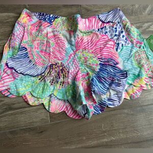 Lilly Pulitzer Vibrant Dahlia Shorts in Roar of the Seas